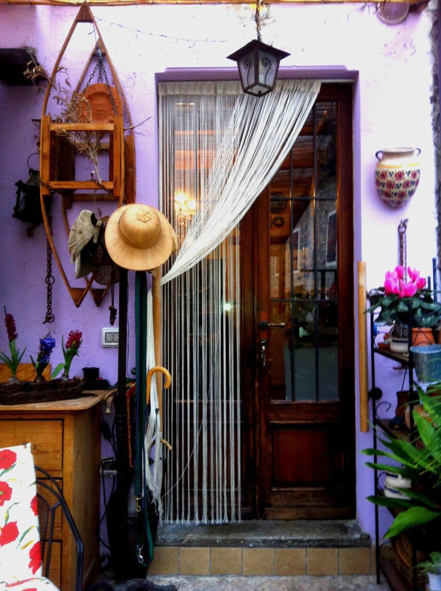 Bed and Breakfast A Casa Di Susi Кастельнуово-дель-Гарда Екстер'єр фото