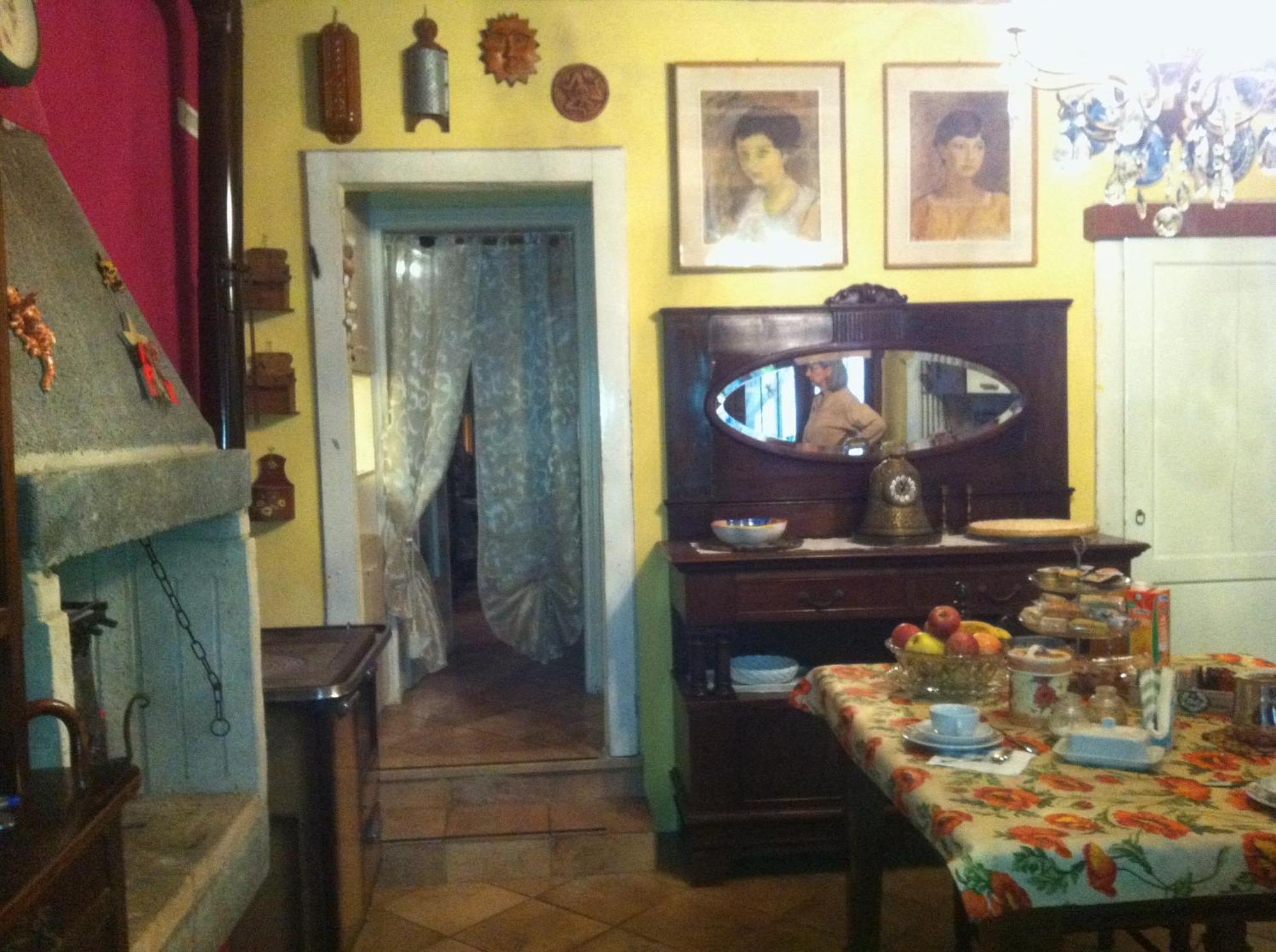 Bed and Breakfast A Casa Di Susi Кастельнуово-дель-Гарда Номер фото