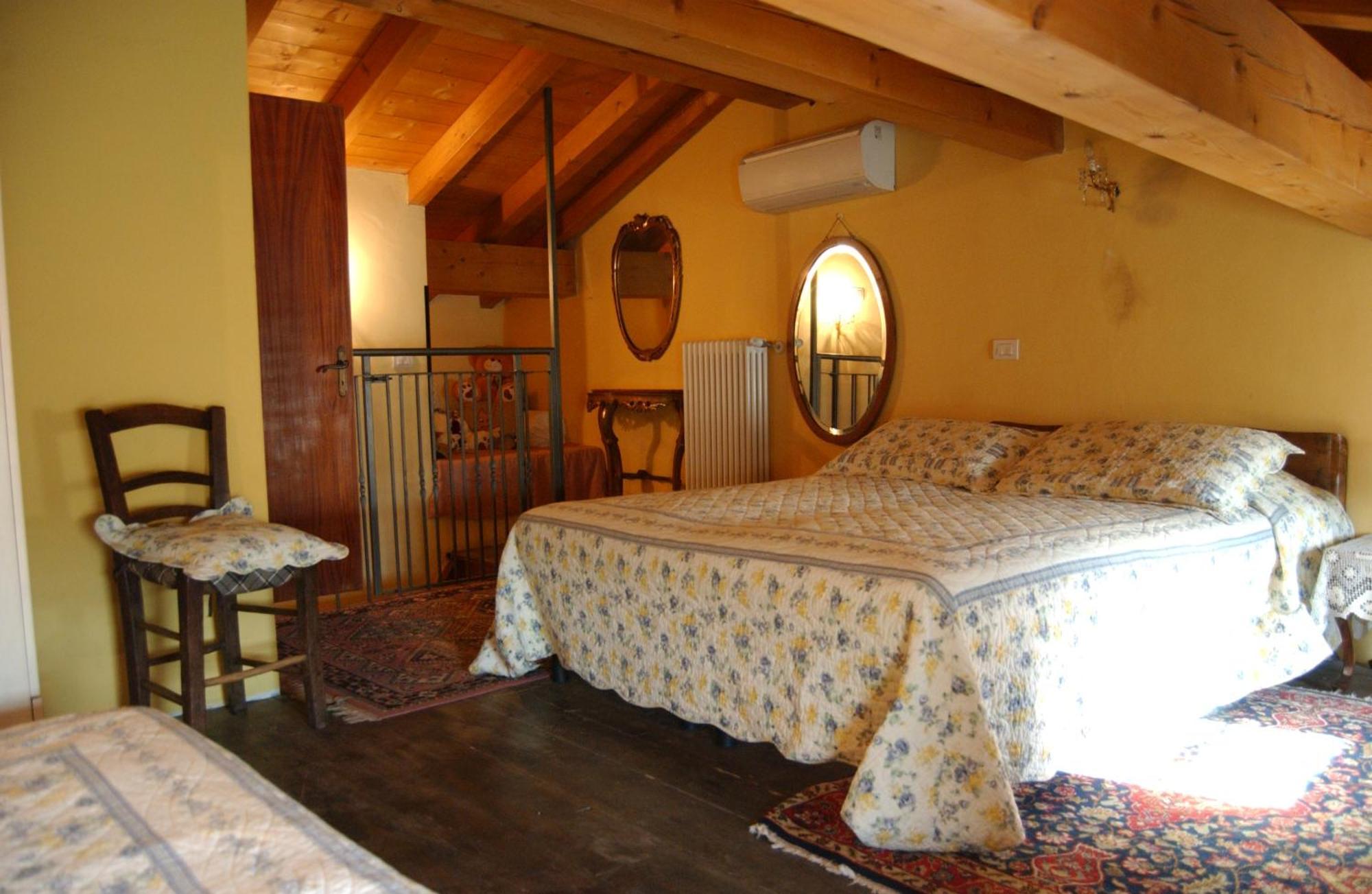 Bed and Breakfast A Casa Di Susi Кастельнуово-дель-Гарда Екстер'єр фото
